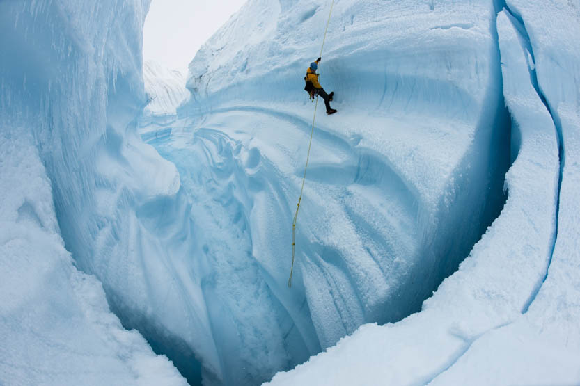 http://www.laobserved.com/intell/assets/ChasingIce_filmstill2_by_James_Balog-Extreme_Ice_Survey2.jpg