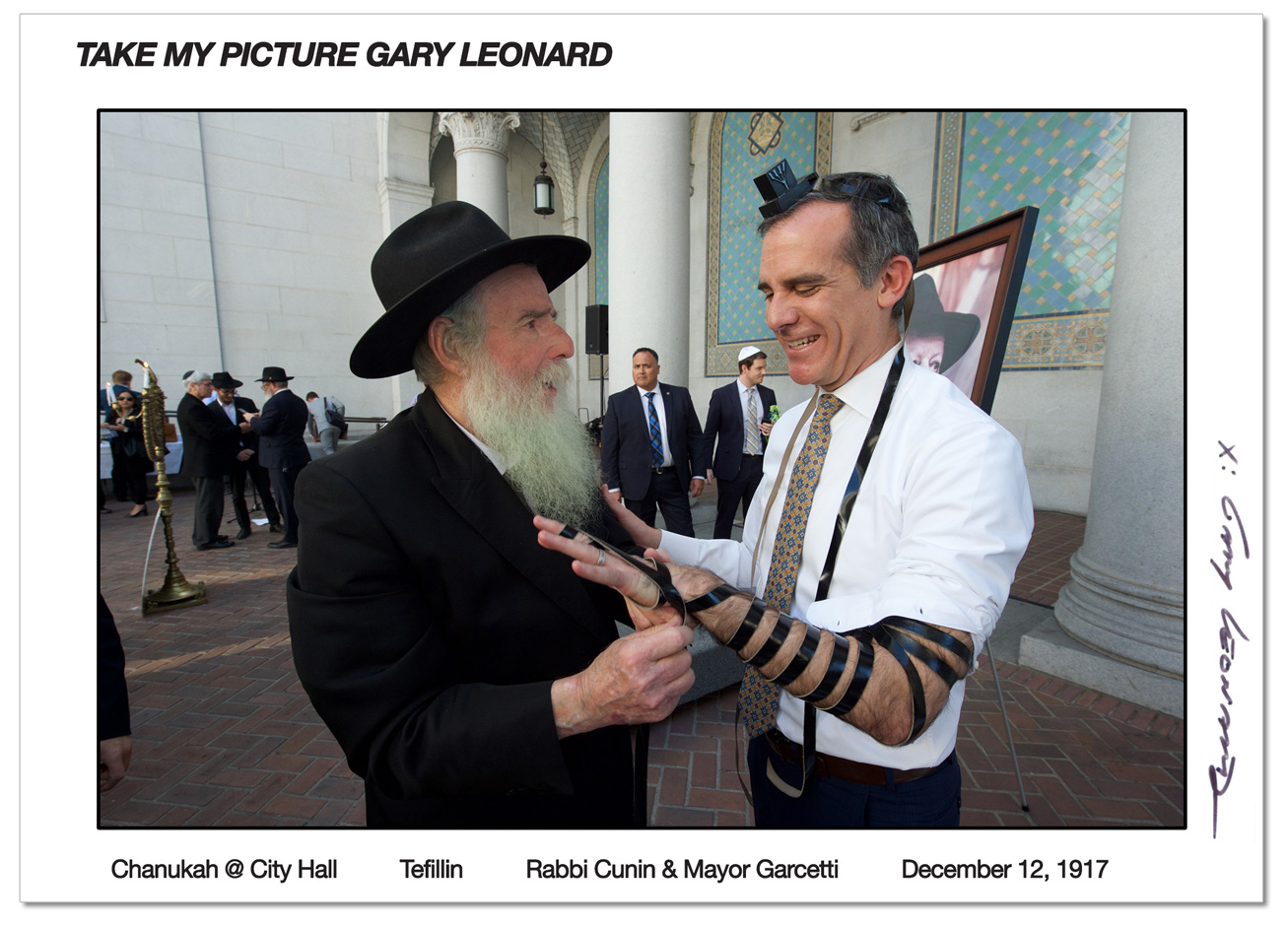 http://www.laobserved.com/intell/assets/LAO_JTefillin.jpg