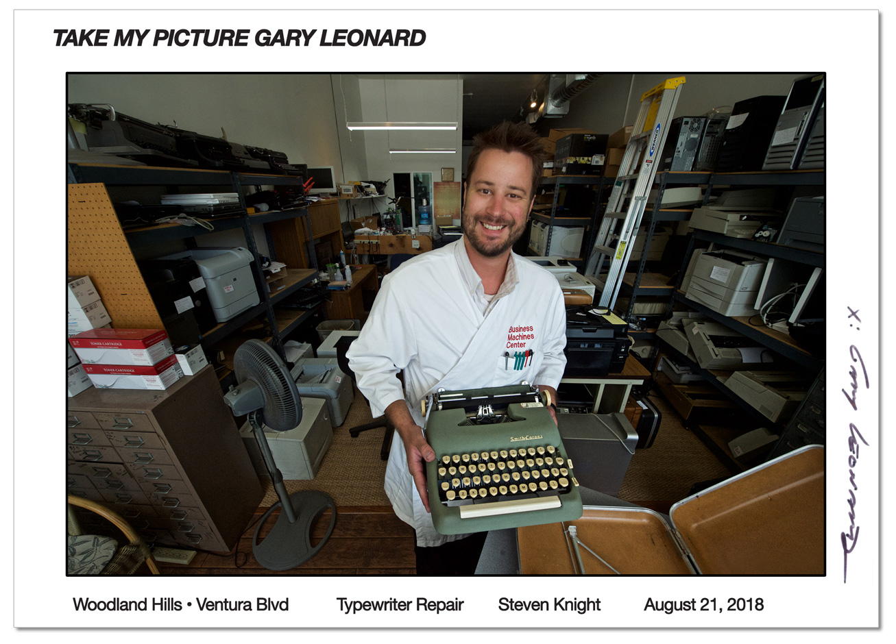 http://www.laobserved.com/intell/assets/LAO__TypewriterRepair.jpg
