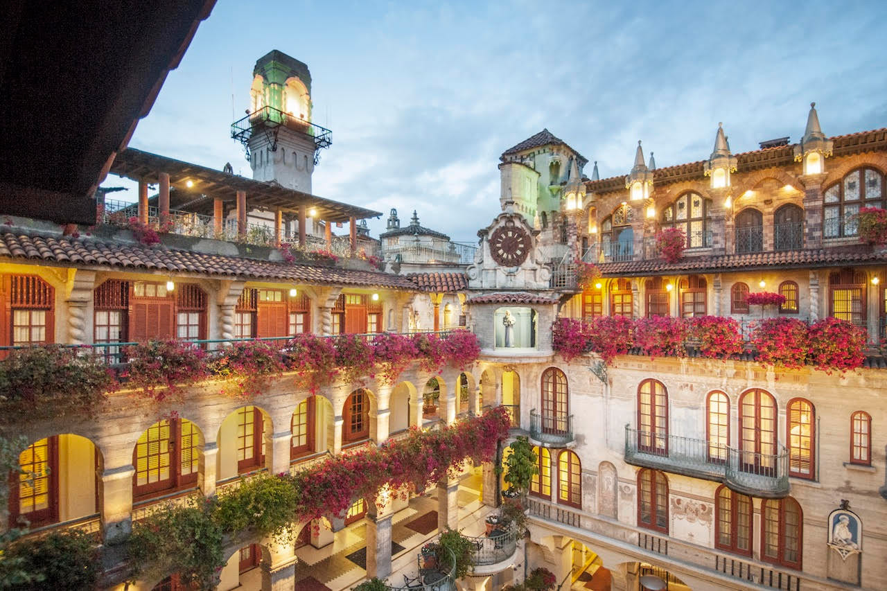 http://www.laobserved.com/intell/assets/MissionInn.jpg