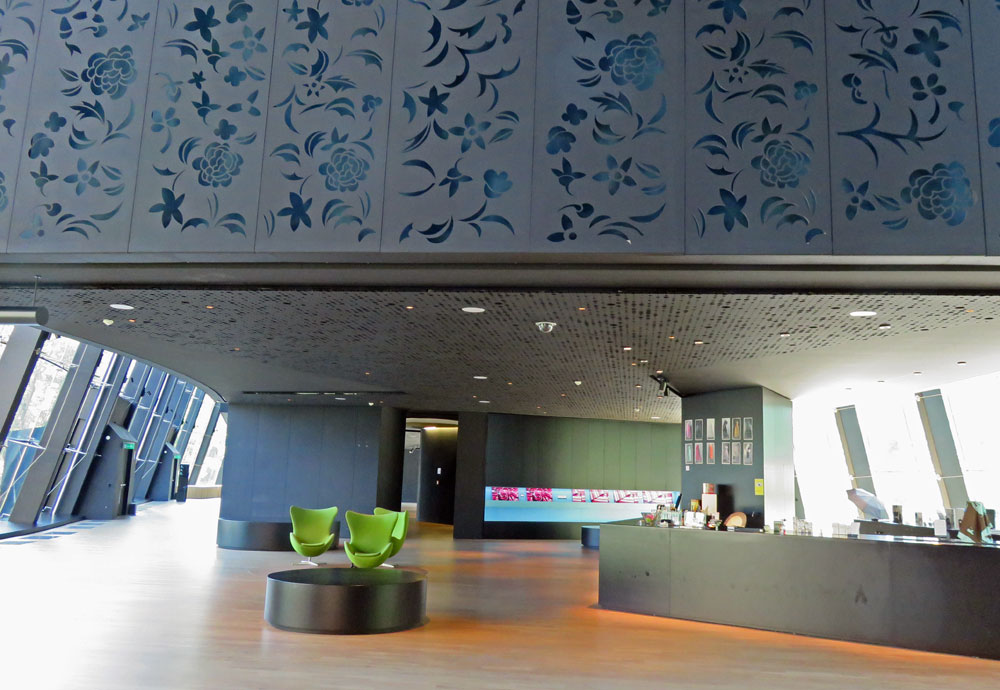 http://www.laobserved.com/intell/assets/balenciaga-lobby-lao.jpg