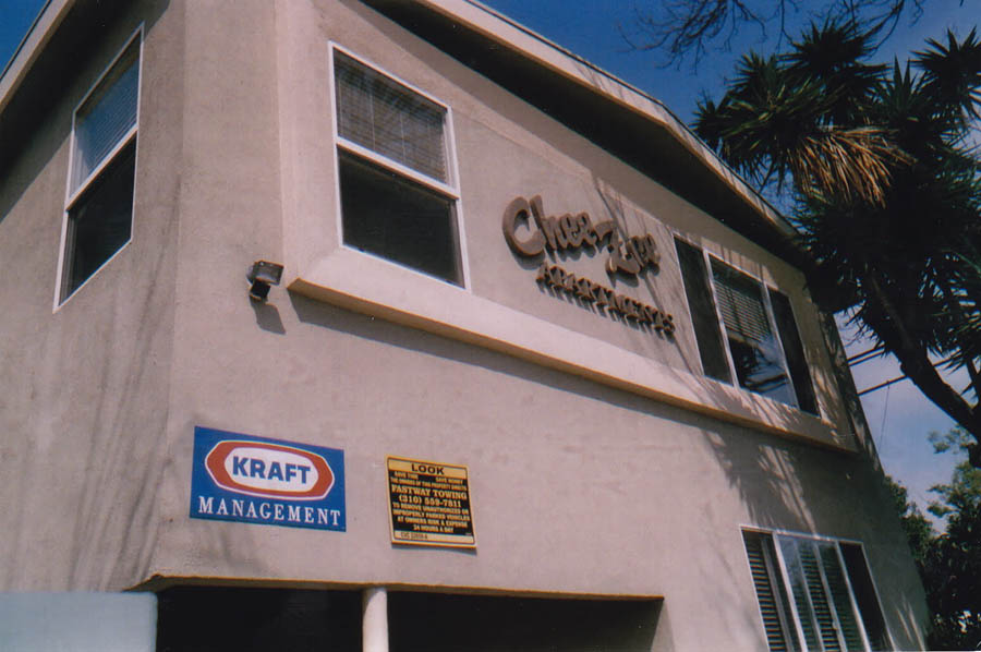 http://www.laobserved.com/intell/assets/chee-zee-kraft.jpg