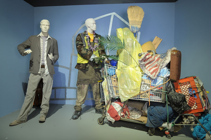 http://www.laobserved.com/intell/assets/costumes-shopping-cart.JPG