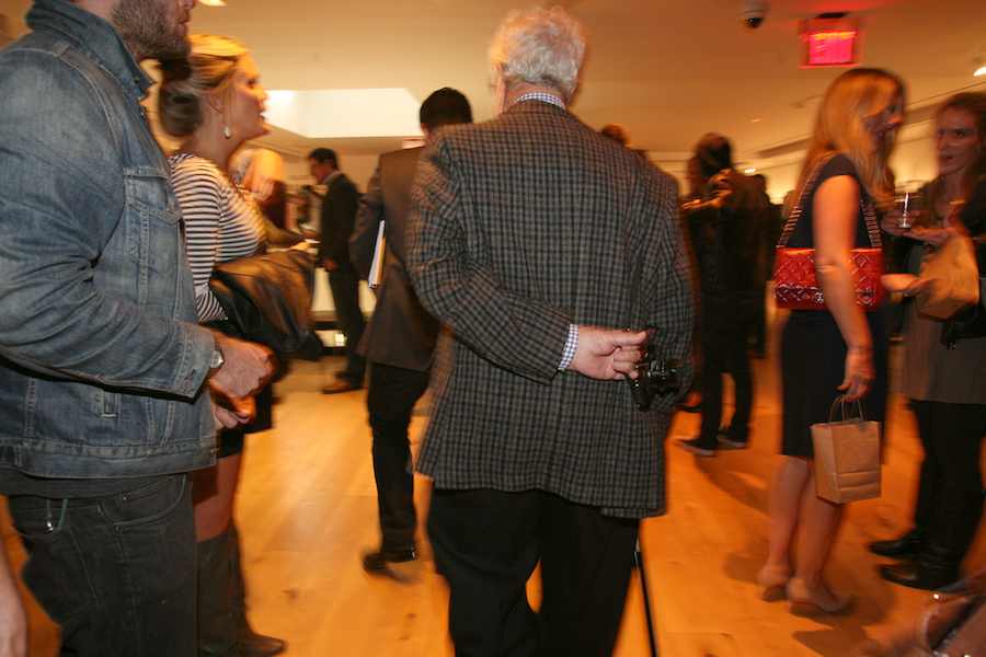 http://www.laobserved.com/intell/assets/erwitt-leica-back.jpg