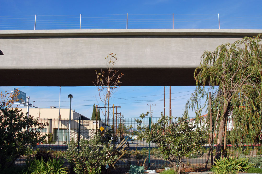 http://www.laobserved.com/intell/assets/expo-line-cc-straight.jpg