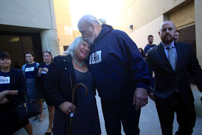 http://www.laobserved.com/intell/assets/hanleins-kiss.jpg