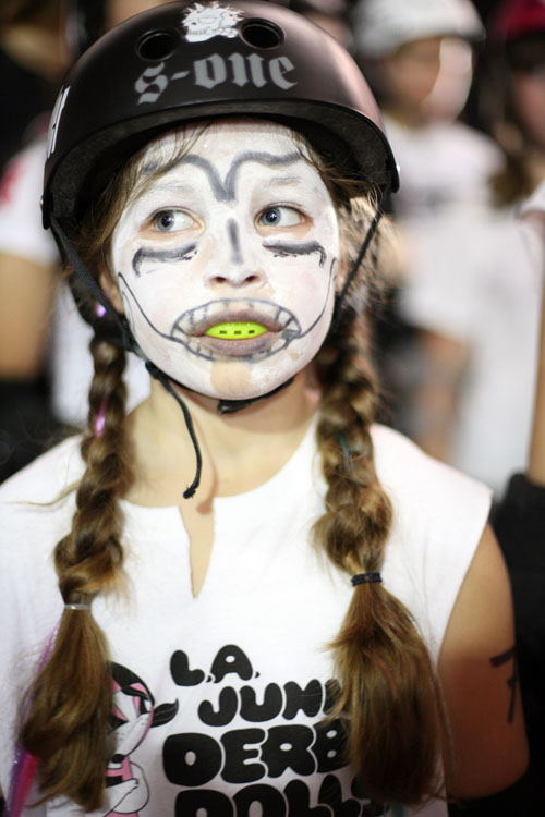 http://www.laobserved.com/intell/assets/junior-derby-dolls-b.jpg