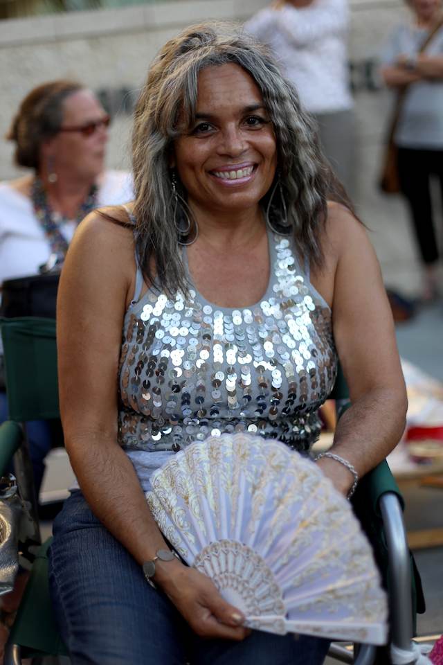 http://www.laobserved.com/intell/assets/lacma-jazz-womanfan-iris.jpg