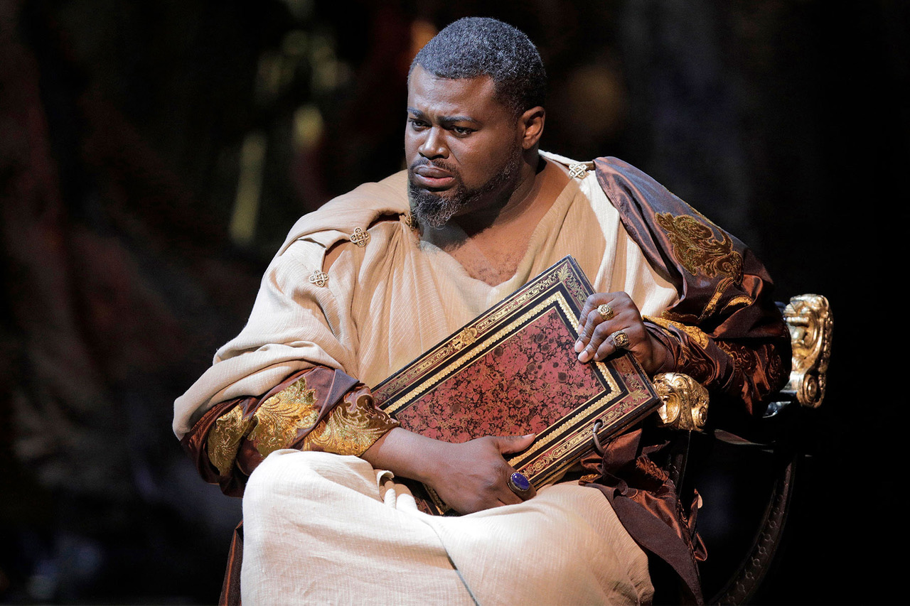 http://www.laobserved.com/intell/assets/lao-titus_37a1212-p.jpg
