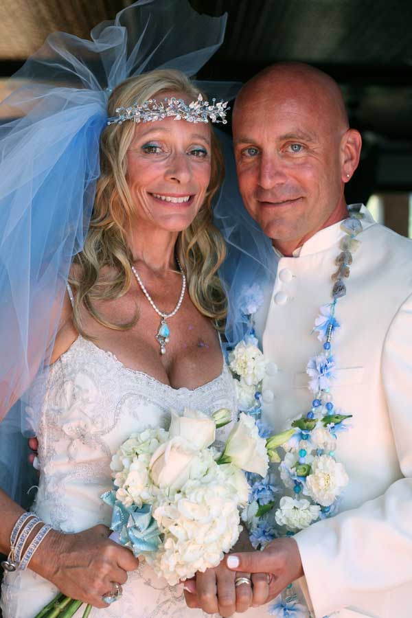 http://www.laobserved.com/intell/assets/lisker-wedding-portrait.jpg