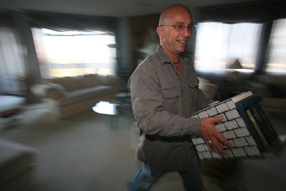 http://www.laobserved.com/intell/assets/liskerpacking.jpg
