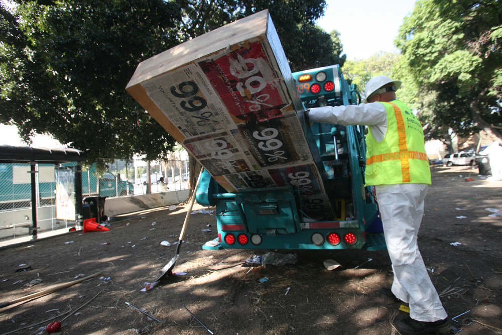 http://www.laobserved.com/intell/assets/occupycleanup1.jpg