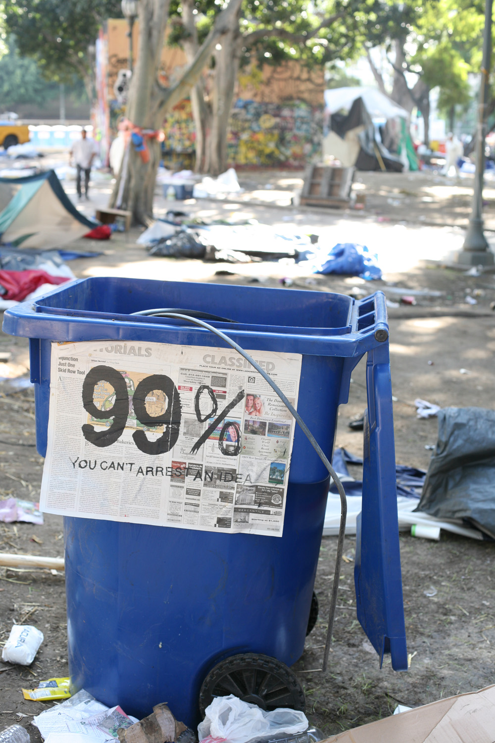http://www.laobserved.com/intell/assets/occupycleanup2.jpg