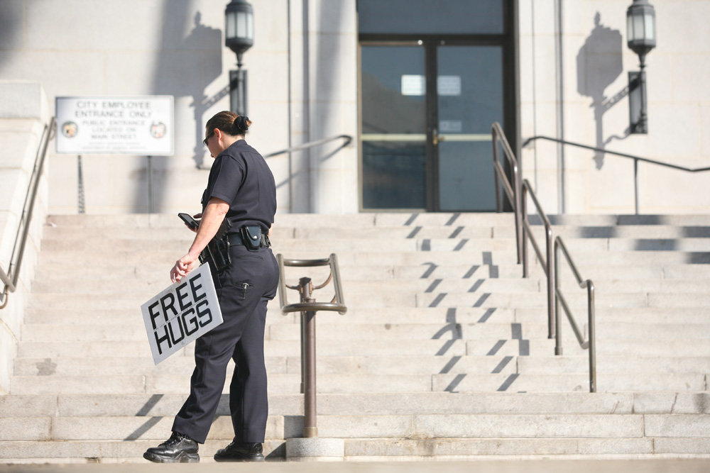http://www.laobserved.com/intell/assets/occupycleanup3.jpg