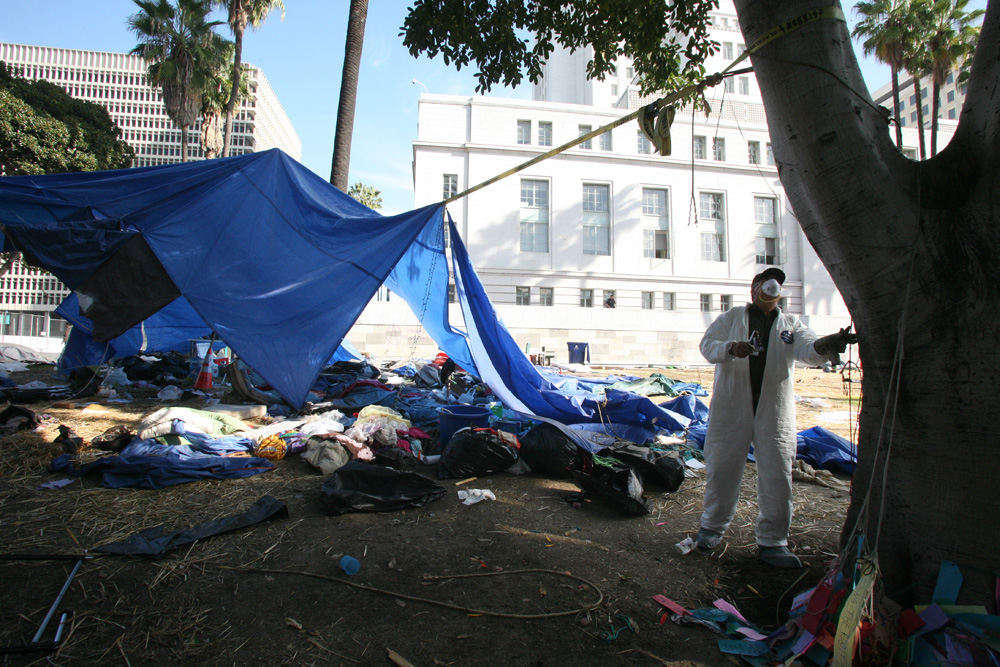 http://www.laobserved.com/intell/assets/occupyclenaup5.jpg