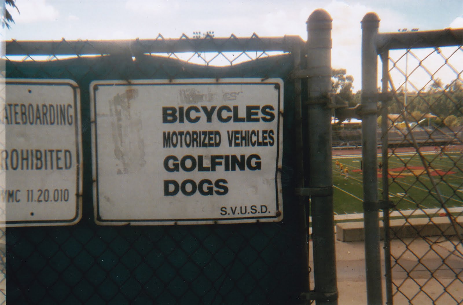 http://www.laobserved.com/intell/assets/sh-golfing-dogs.jpg