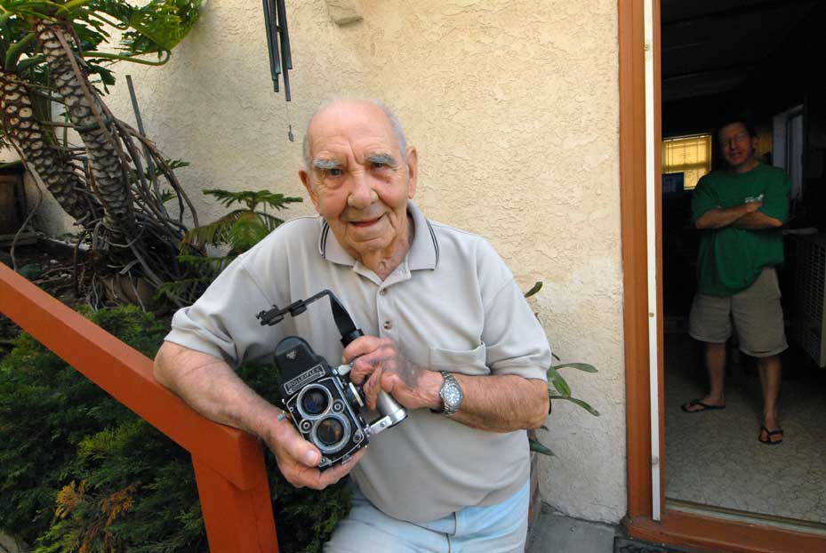 http://www.laobserved.com/intell/assets/theo-ehret-gary.jpg