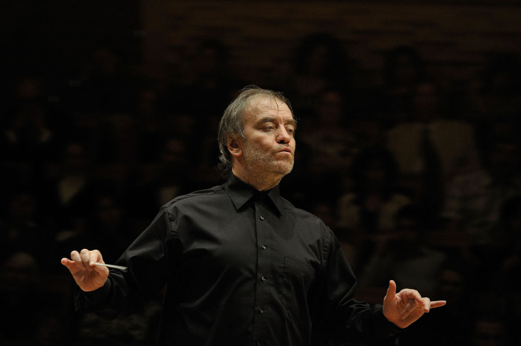 http://www.laobserved.com/intell/assets/valery-gergiev-by--valentin-baranovsky.jpg