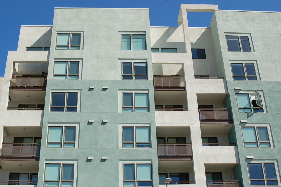 http://www.laobserved.com/intell/assets/wilshire-labrea-bldg.jpg