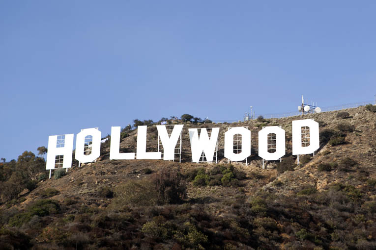 http://www.laobserved.com/manage/assets/Hollywood-sign-after-paint.jpg