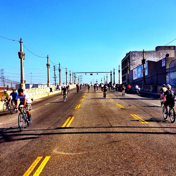http://www.laobserved.com/manage/assets/ciclavia-1012-4thstbridge.jpg
