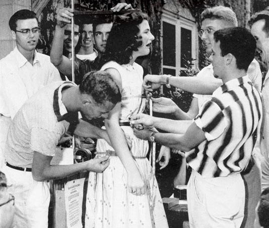 http://www.laobserved.com/manage/assets/pomona-college-weighin.jpg