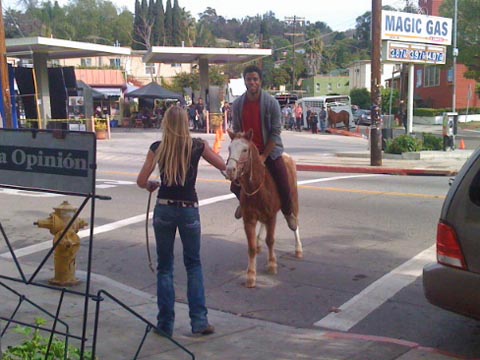 http://www.laobserved.com/manage/assets/pony%2Bat%2Bmagic%2Bgas.jpg