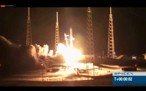 falcon9-rocket-launch1.JPG